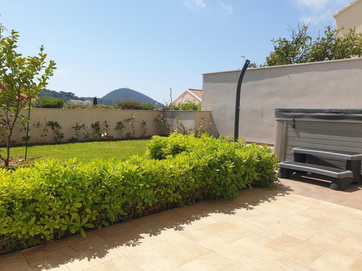 Апартаменты Abelia, Two Terraces, Hot Tub, Free Parking Дубровник Экстерьер фото