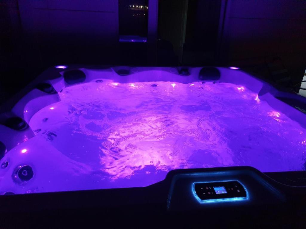 Апартаменты Abelia, Two Terraces, Hot Tub, Free Parking Дубровник Экстерьер фото
